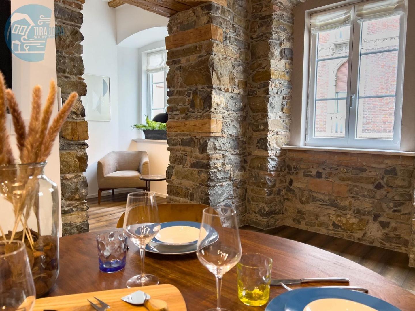 San Nicolo 14 Tirabora Short Rent Apartment Trieste Luaran gambar