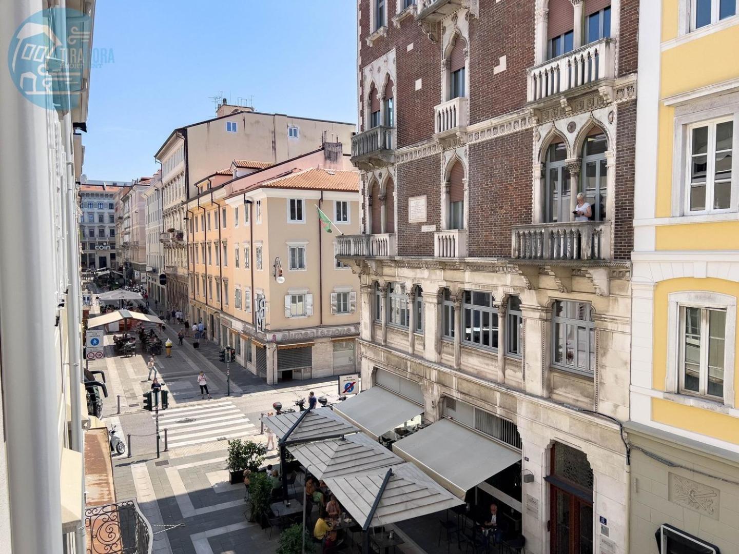 San Nicolo 14 Tirabora Short Rent Apartment Trieste Luaran gambar